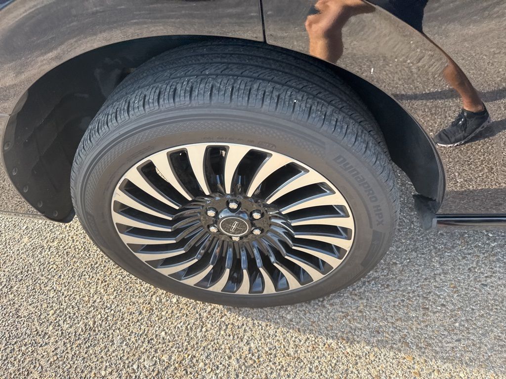 2020 Infinite Black Lincoln Navigator Black Label 4X4 SUV