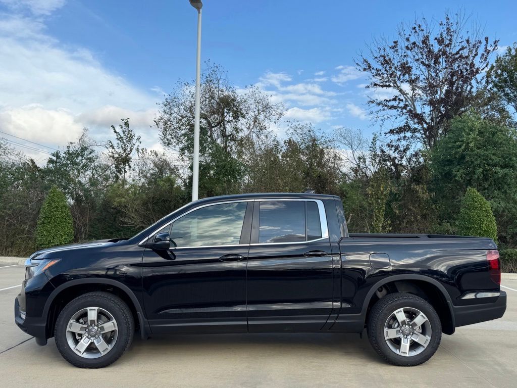 2026 Honda Ridgeline RTL Black at Community Honda