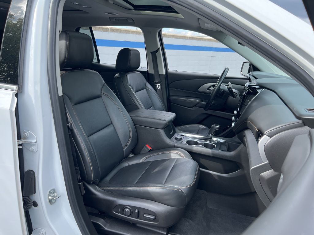 Thumbnail: 2019 Chevrolet Traverse - 27