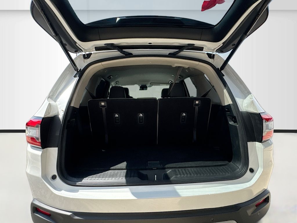 Used 2024 White Honda EX-L image 25