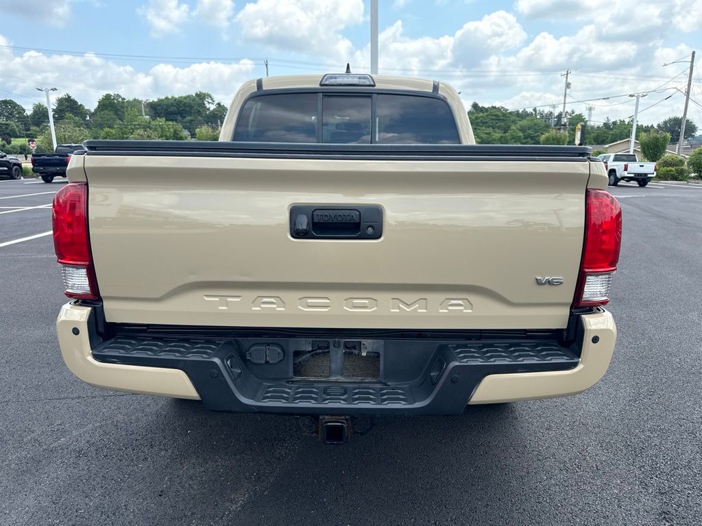 Used 2016 Toyota Tacoma Truck