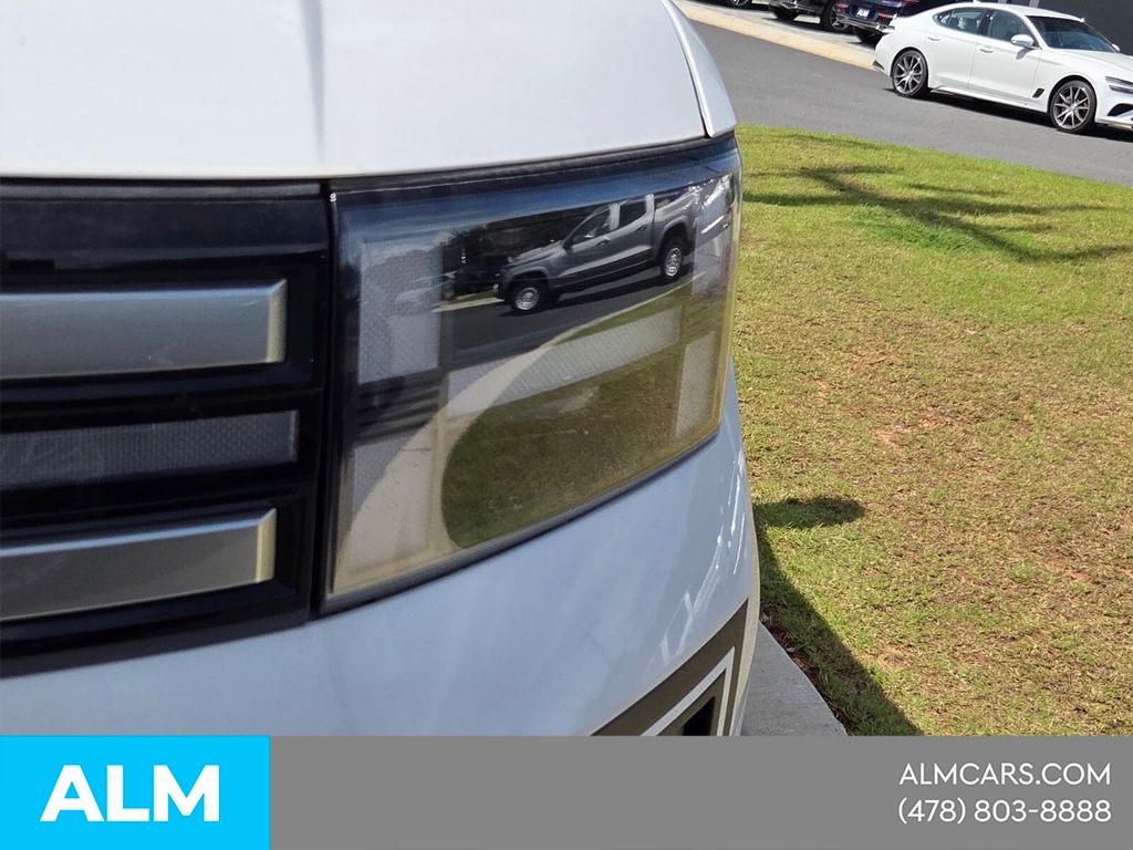 Used 2024 White Hyundai SEL image 24