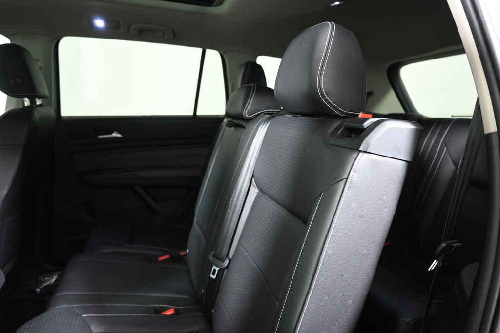 Thumbnail: 2023 Volkswagen Atlas - 4