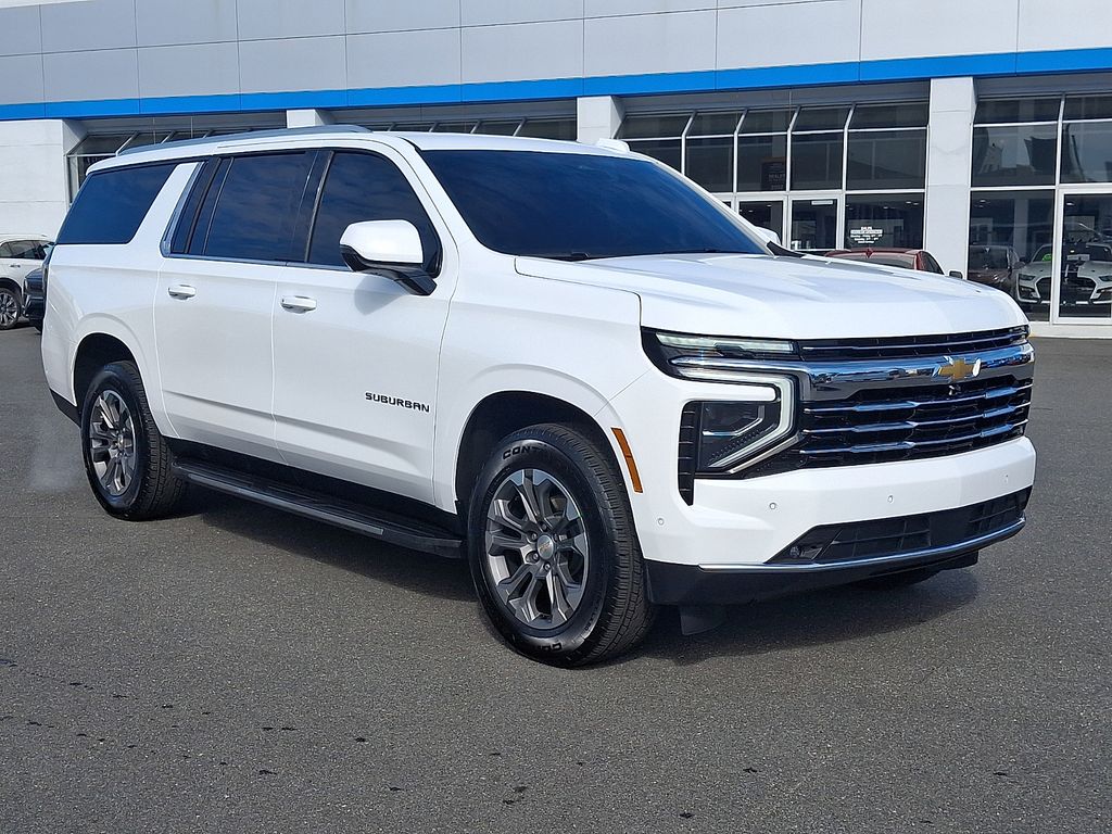 2025 Chevrolet Suburban LT 4WD
