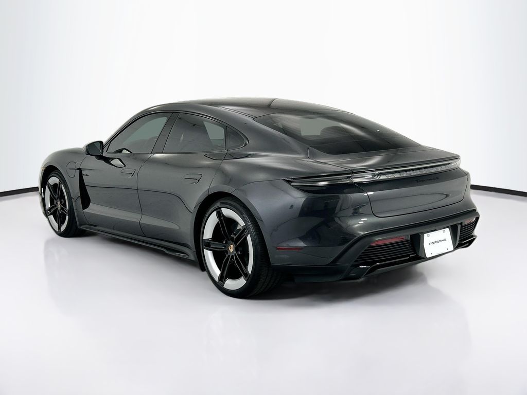 Thumbnail: 2026 Porsche Taycan - 3