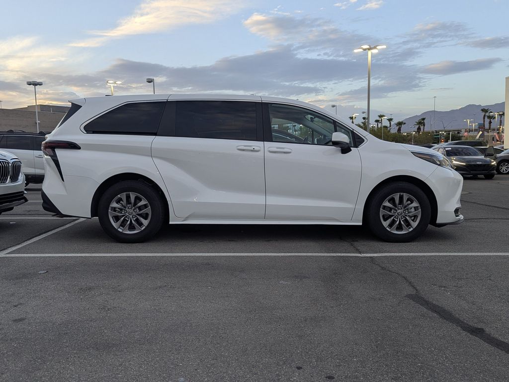 Used 2025 Toyota Sienna Van
