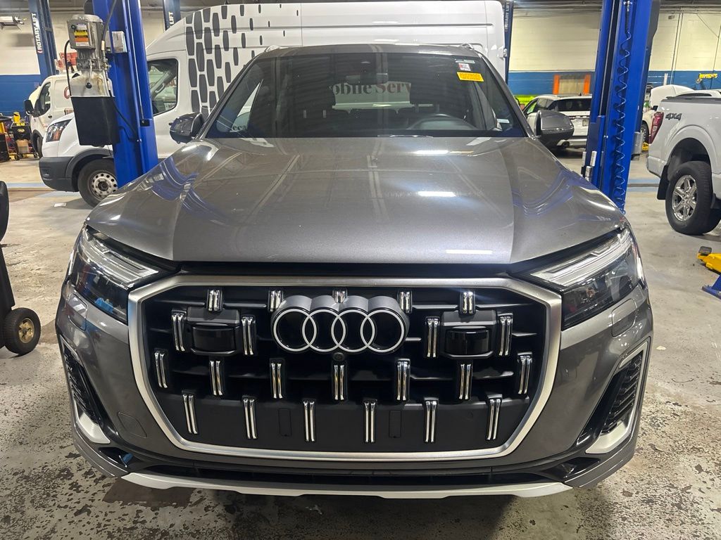 White 2025 Audi Q7 SUV / Crossover All-Wheel Drive 8-Speed Automatic