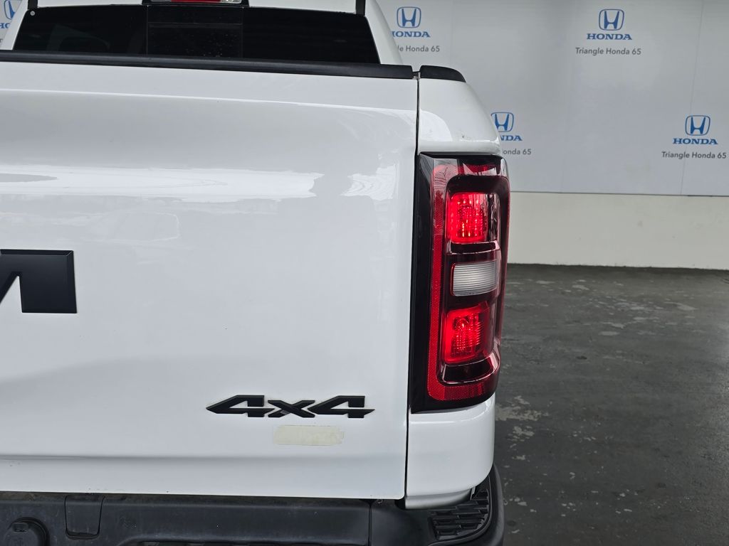 Thumbnail: 2025 RAM 1500 - 32