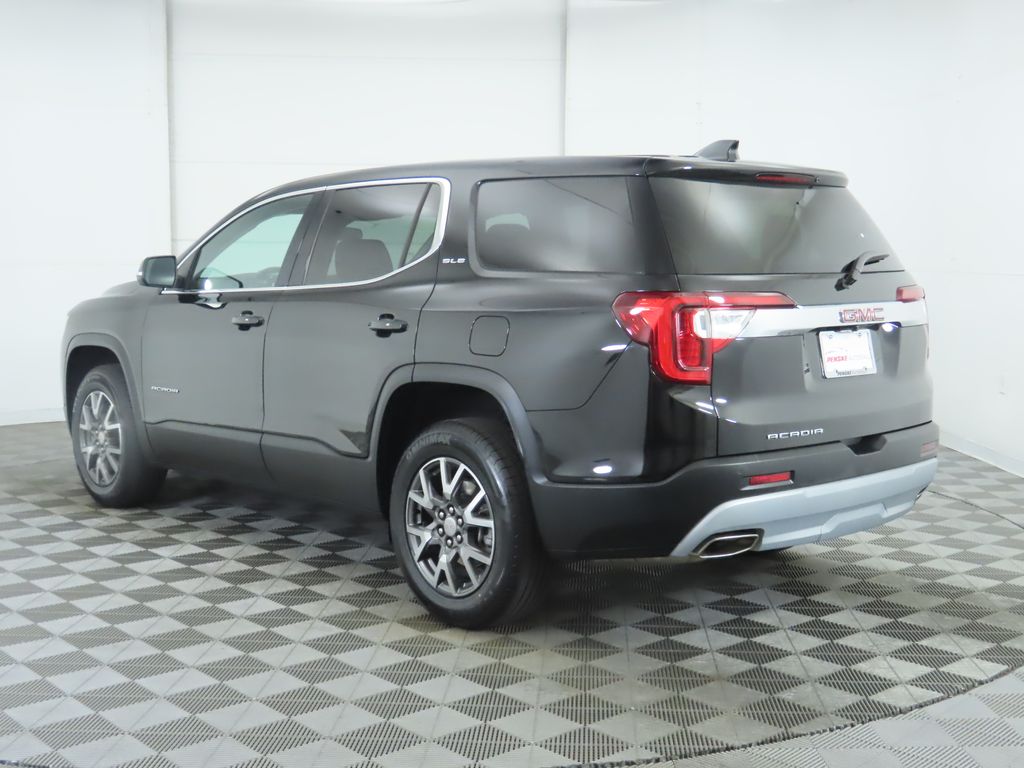2023 GMC Acadia SLE 7