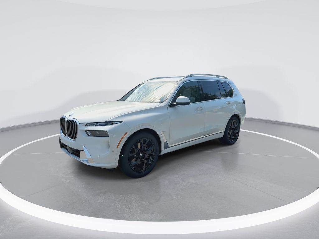 Thumbnail: 2027 BMW X7 - 4