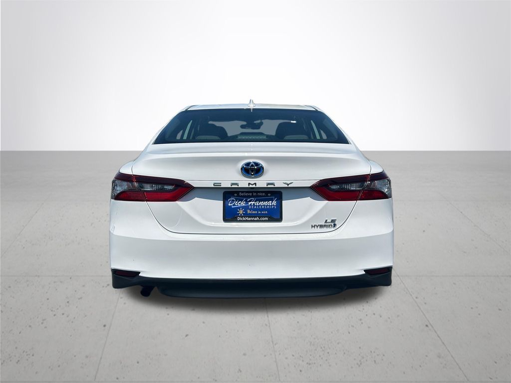 2021 Toyota Camry Hybrid LE