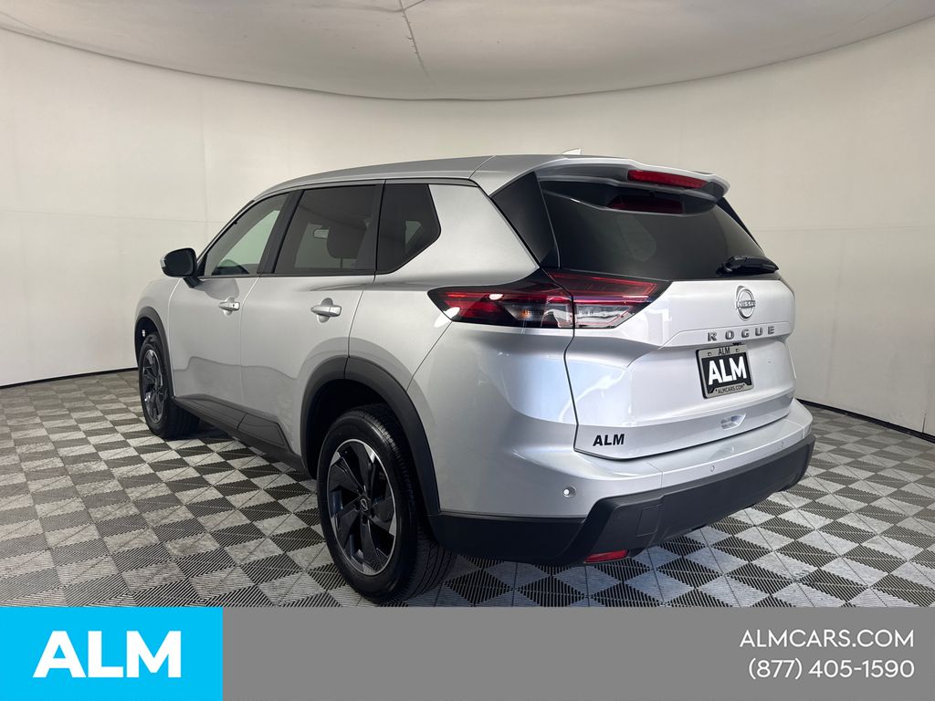 Used 2025 Silver Nissan SV image 10