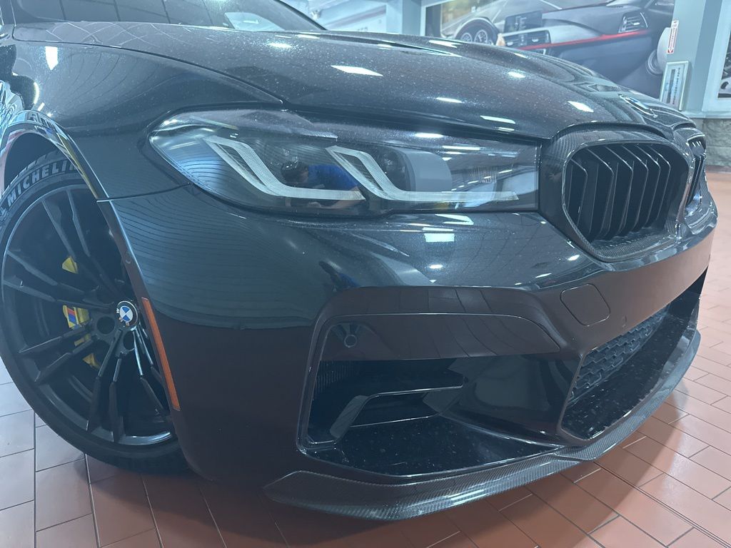 Thumbnail: 2021 BMW M5 - 3