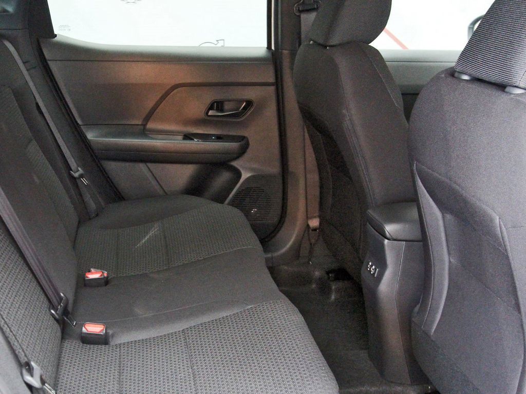 2026 Nissan Kicks S - 8