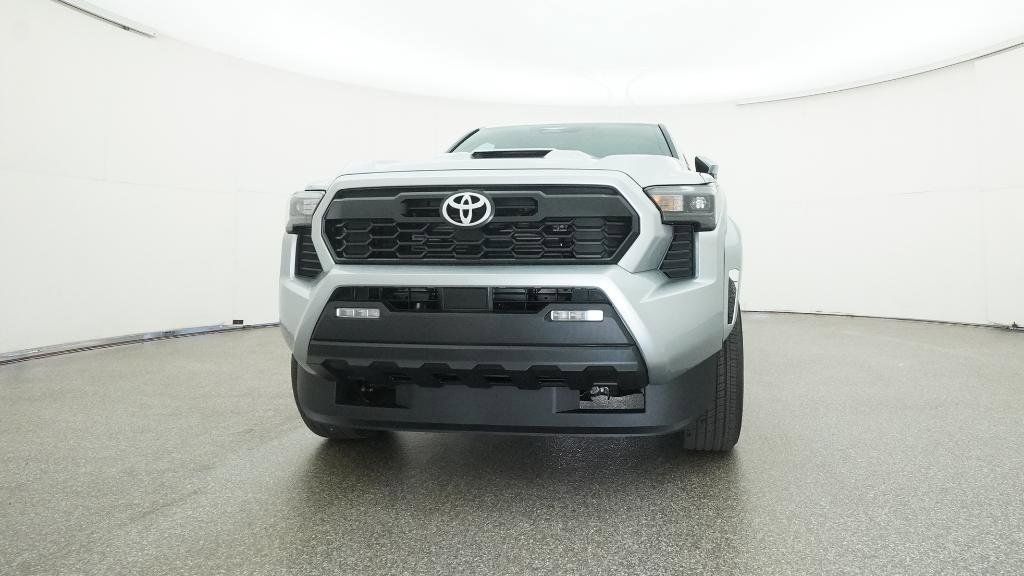 Thumbnail: 2025 Toyota Tacoma - 14