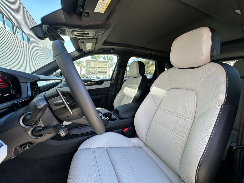 Thumbnail: 2026 Porsche Cayenne - 5