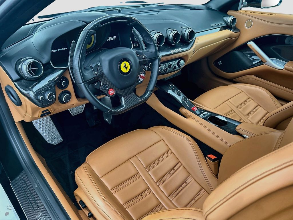 Thumbnail: 2014 Ferrari F12 - 9