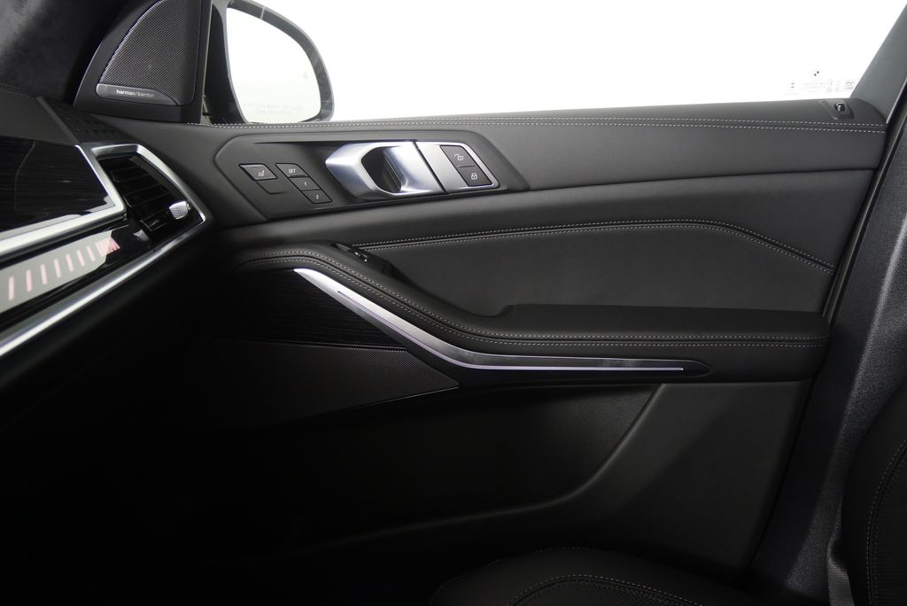 Thumbnail: 2026 BMW X5 - 24