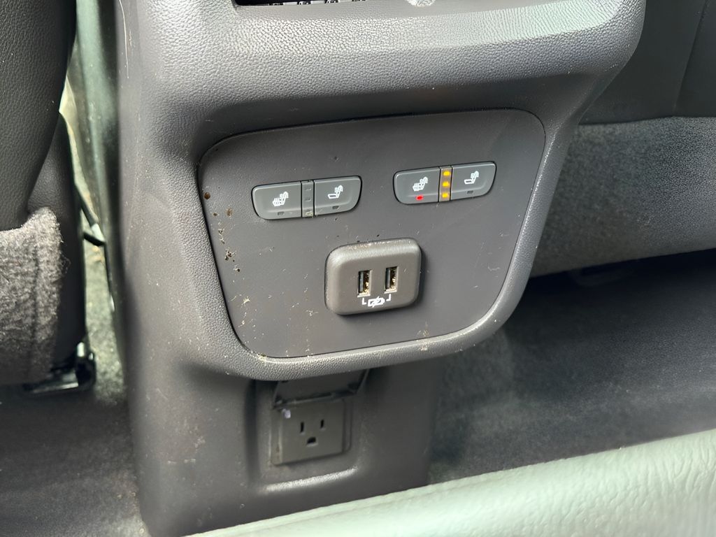 Used Car 2023 Chevrolet Equinox  Premier For Sale Under $25,000 In Austin, Texas