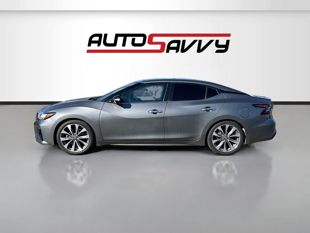 Used 2023 Gray Nissan Platinum image 4