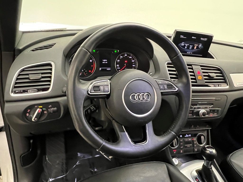 Thumbnail: 2017 Audi Q3 - 26