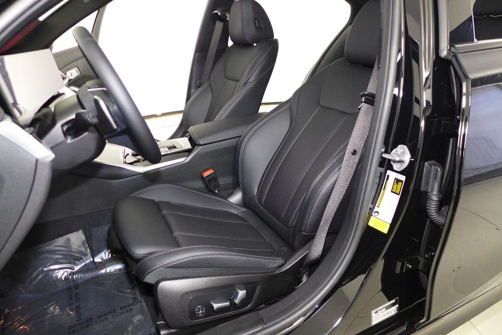 Thumbnail: 2023 BMW 3 Series - 22