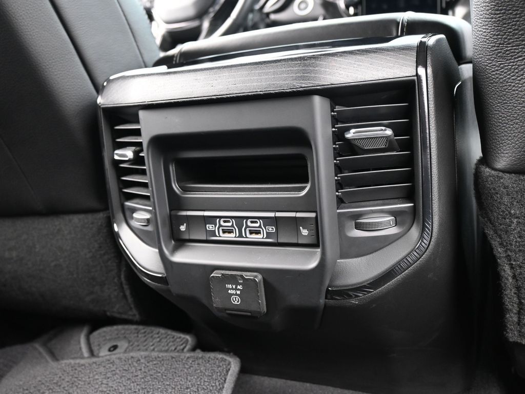Used 2024 Billet Silver Metallic Clearcoat Ram Limited image 40