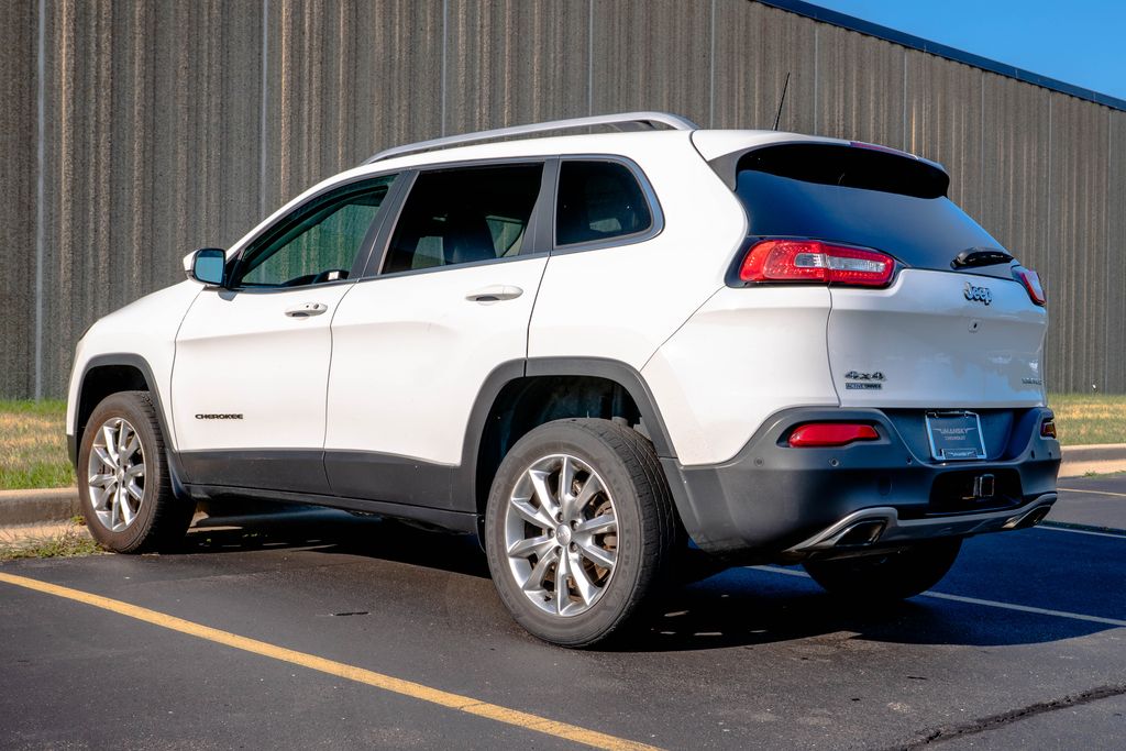 Used 2017 Jeep Cherokee SUV