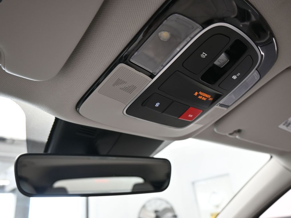 Used 2023 Shimmering Silver Hyundai SEL image 24