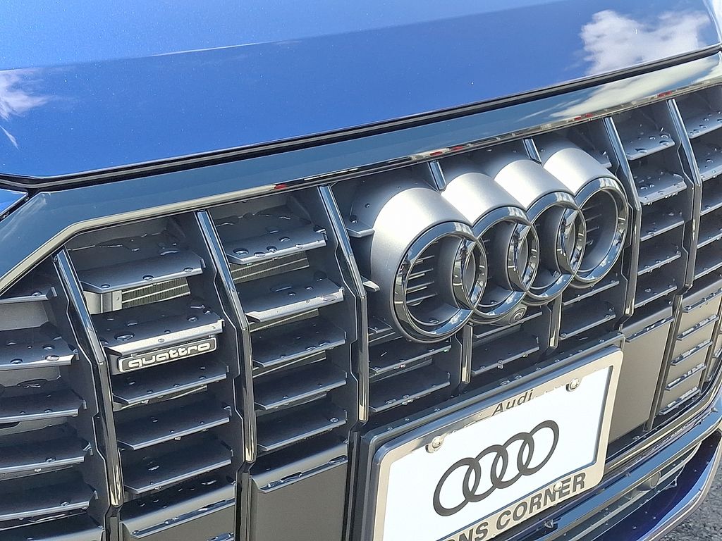 Thumbnail: 2025 Audi Q3 - 4