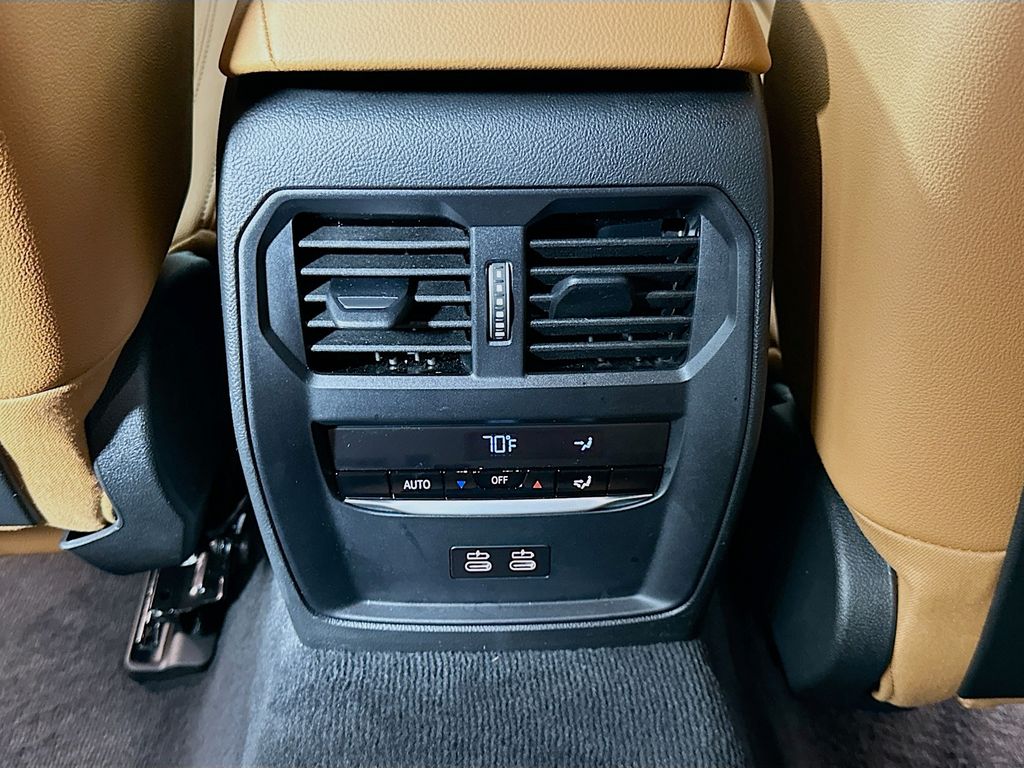 Thumbnail: 2023 BMW i4 - 26