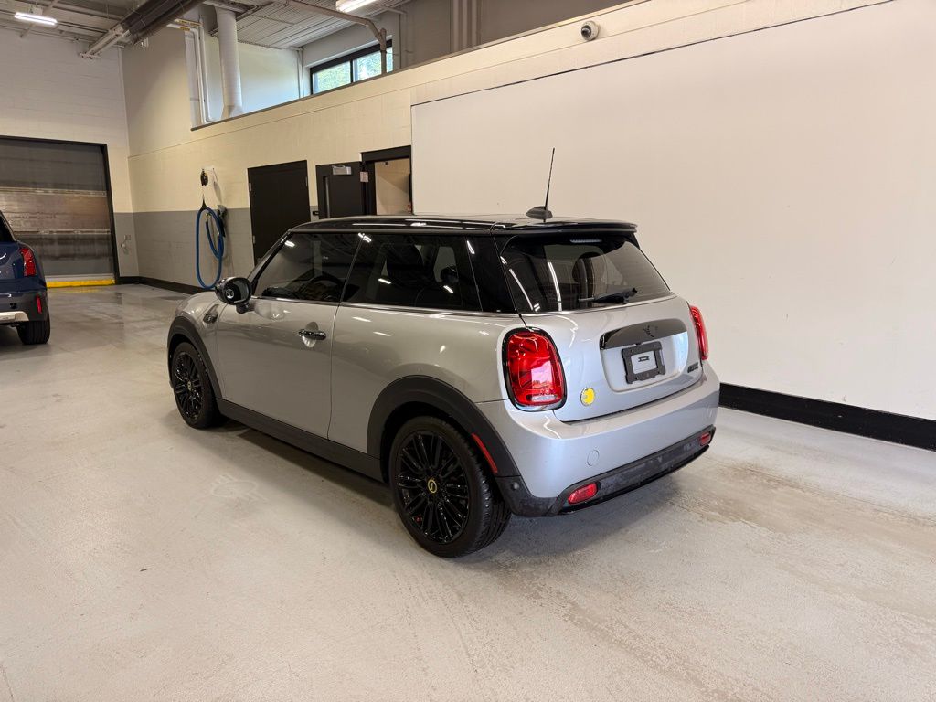 Thumbnail: 2024 MINI Cooper - 3