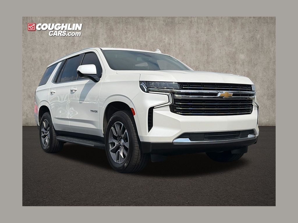 White (Iridescent Pearl Tricoat) 2021 Chevrolet Tahoe SUV / Crossover Four-Wheel Drive