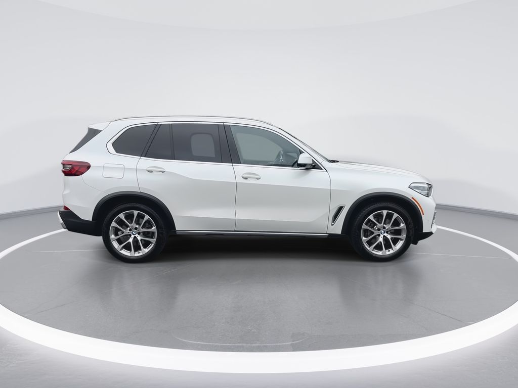 Thumbnail: 2023 BMW X5 - 9