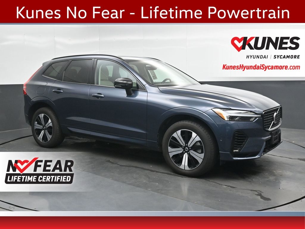  2024 Volvo XC60 Recharge T8 Plus Dark Theme eAWD   