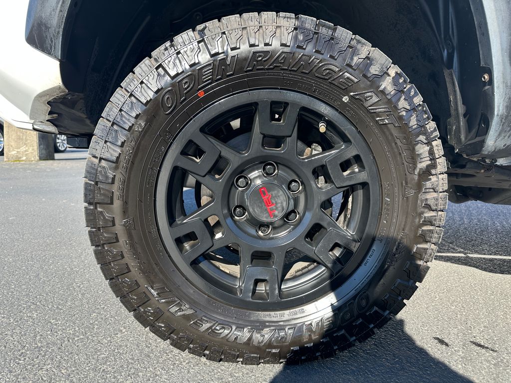 2017 Toyota Tacoma TRD Sport