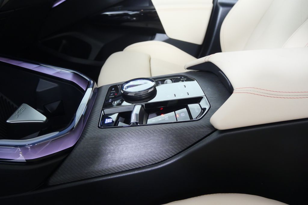 Thumbnail: 2026 BMW X3 - 21