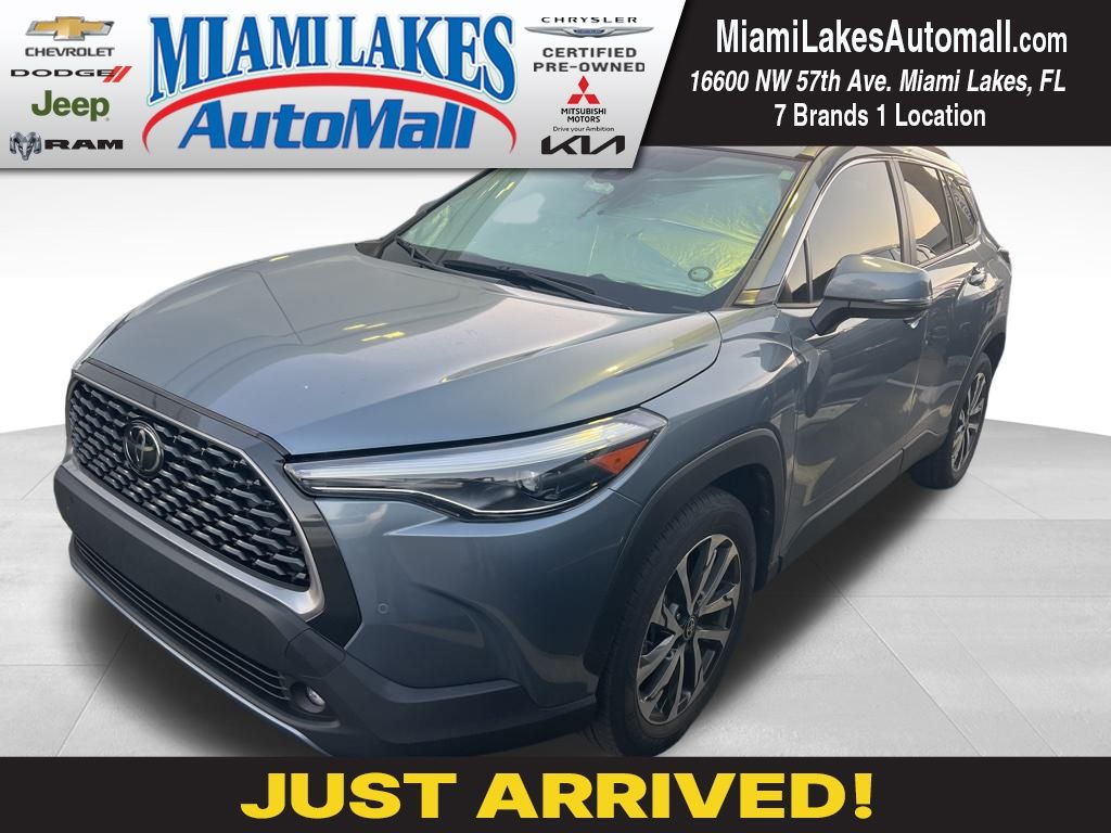 2022 Toyota Corolla Cross XLE