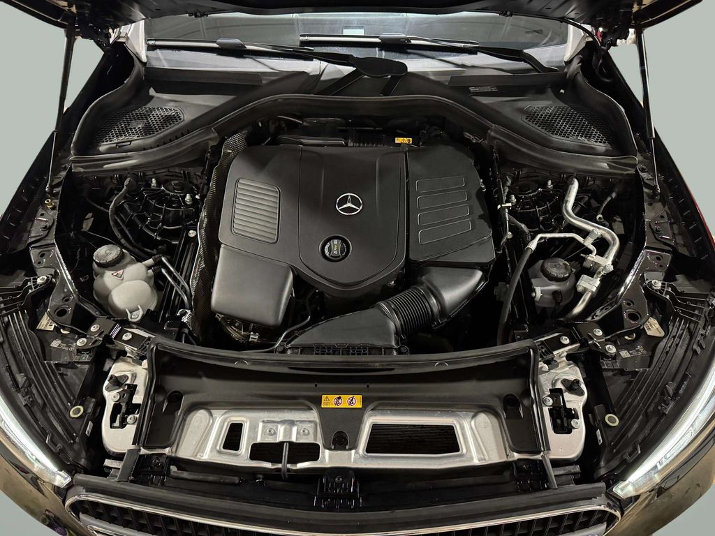 Used 2024 Black Mercedes-Benz GLC 300 image 25