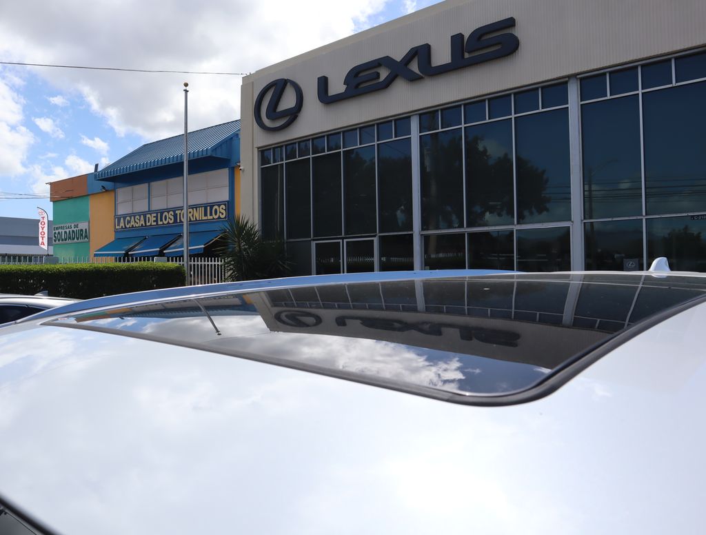 Thumbnail: 2026 Lexus TX - 11