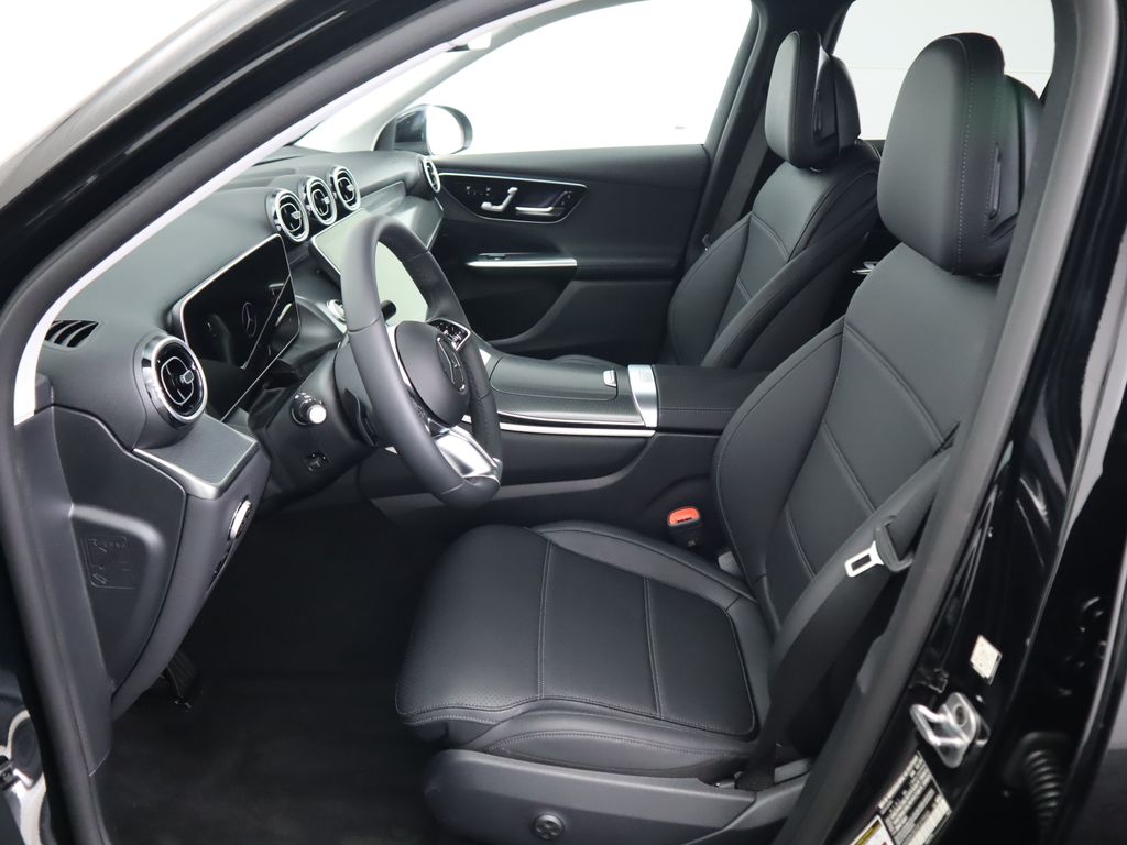 2025 Mercedes-Benz GLC 350 21
