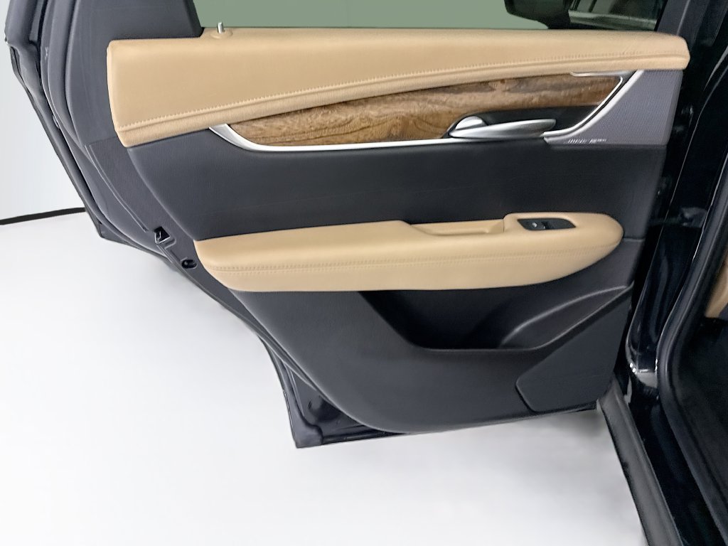 Thumbnail: 2024 Cadillac XT5 - 24