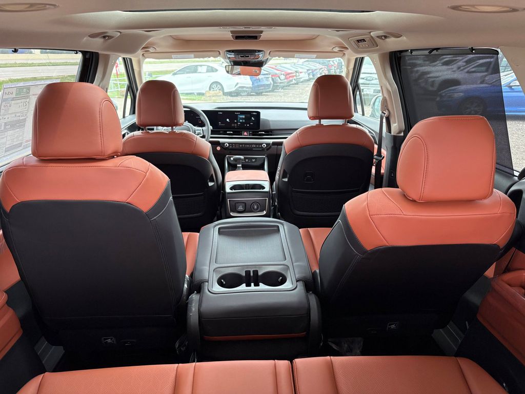 New 2026 Kia Carnival MPV Van