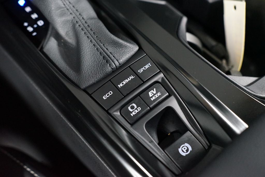 Thumbnail: 2025 Toyota Camry - 23