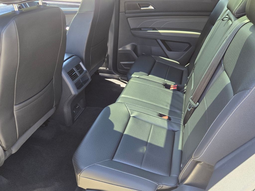 2022 Volkswagen Atlas - $20,600