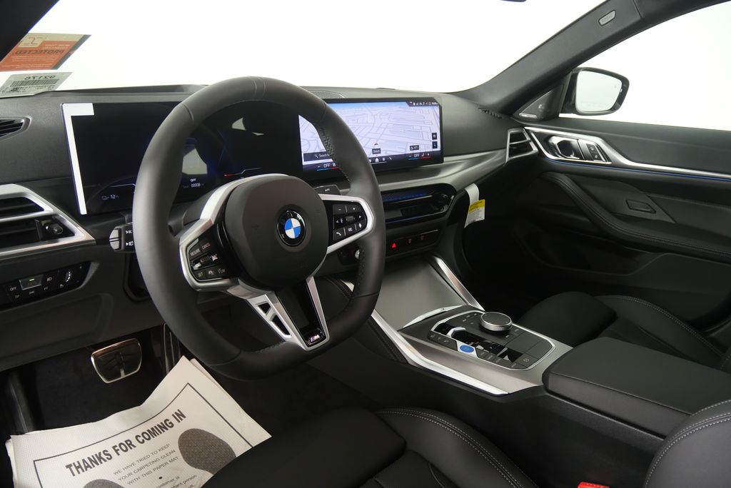 Thumbnail: 2026 BMW i4 - 10