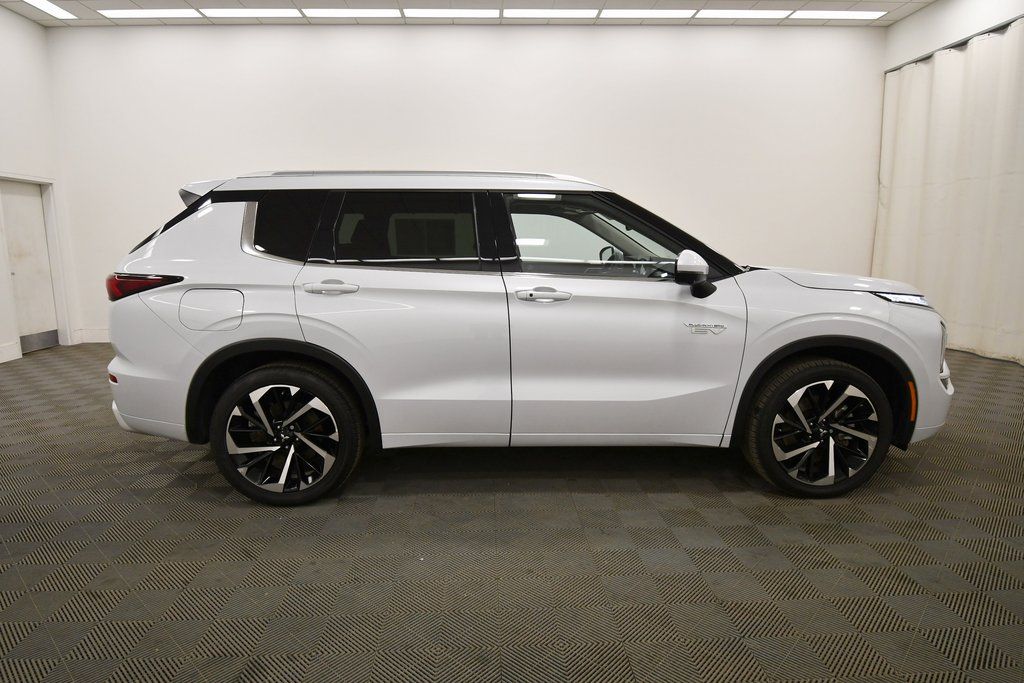 Used 2024 Mitsubishi Outlander PHEV SUV