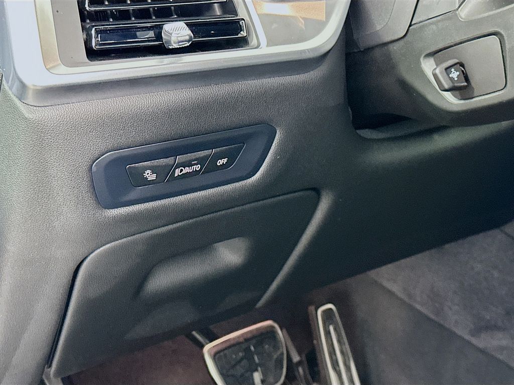 Thumbnail: 2024 BMW X5 - 10