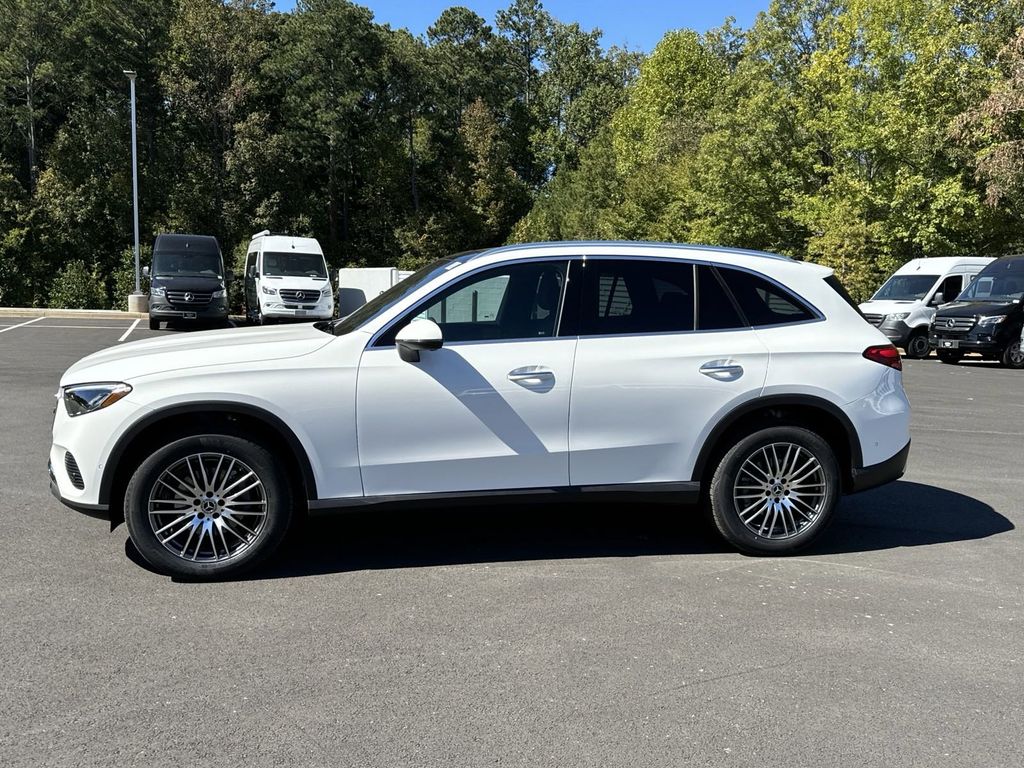 2025 Mercedes-Benz GLC GLC 300 5