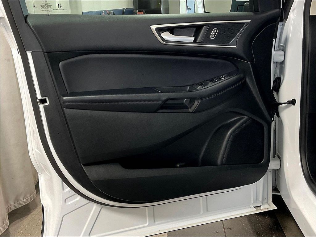 2023 Ford Edge — photo 9